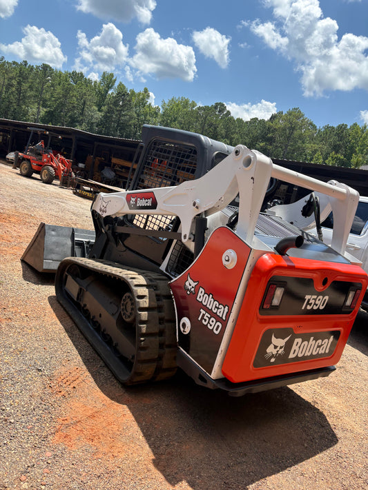 🚜 Bobcat Skid Steer Rental
